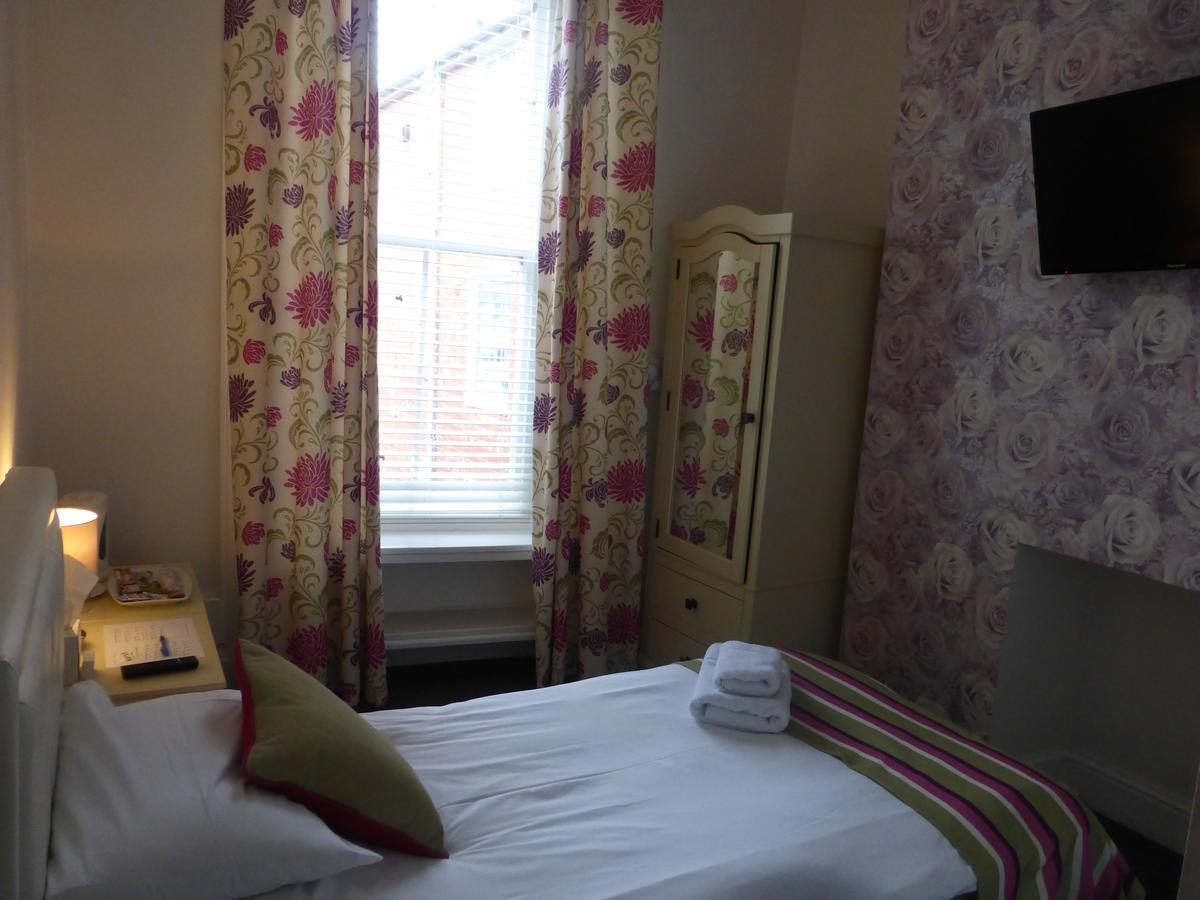 Harry'S Hotel & Restaurant Aberystwyth Eksteriør billede
