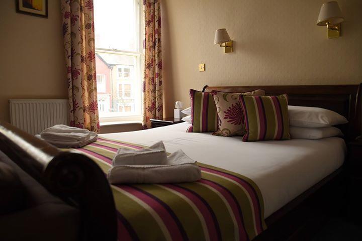 Harry'S Hotel & Restaurant Aberystwyth Eksteriør billede
