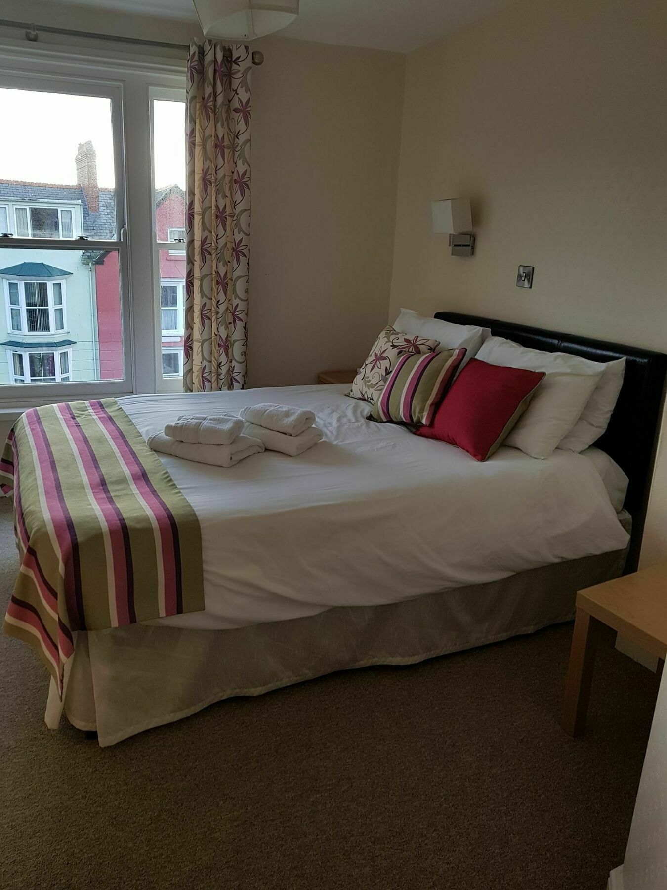 Harry'S Hotel & Restaurant Aberystwyth Eksteriør billede